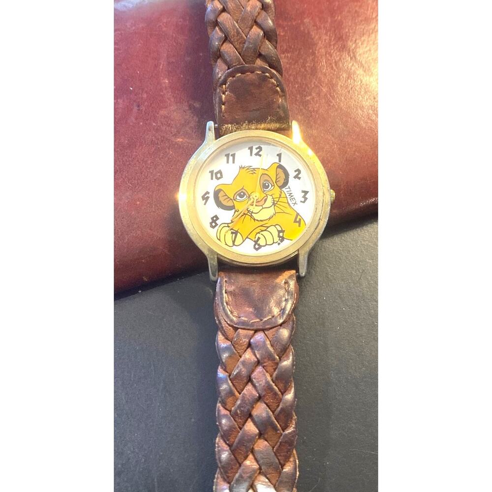 VTG Unisex 35mm Gold Tone Timex Disney Simba Watch, Woven Leather Band